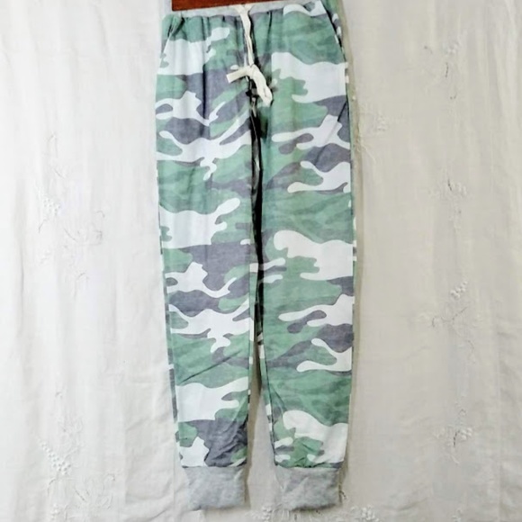 1 left 5X H.P. Camo Sports Pants - Picture 8 of 13